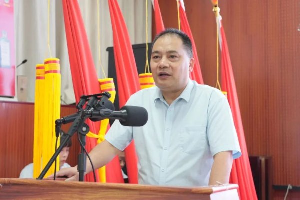 雅休配资 朱向红已任黄鹤楼酒业董事长